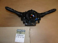 Фото запчасти 255673412R Запчасти на Renault (Рено) кронштейн фиксирующий