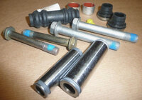 Фото запчасти 7701208038 Запчасти на Renault (Рено) ремкомплект направляющих суппорта с ABS