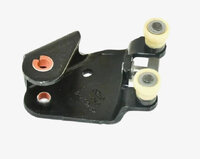 Фото запчасти 777643981R Запчасти на Renault (Рено) крепления