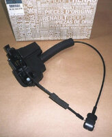 Фото запчасти 805030007R Запчасти на Renault (Рено) элемент замка двери