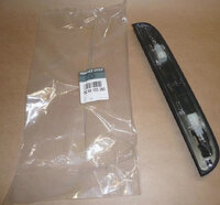 Фото запчасти 8200103260 Запчасти на Renault (Рено) фонарь подсветки заднего номерного знака