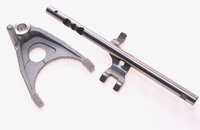 Фото запчасти 8200641839 Запчасти на Renault (Рено) фиксатор вилка сцепления