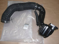 Фото запчасти 8200858600 Запчасти на Renault (Рено) патрубок воздушный